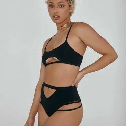 Creatures Of XIX The Hills Raree Top - Ribbed Black All Pole Wear