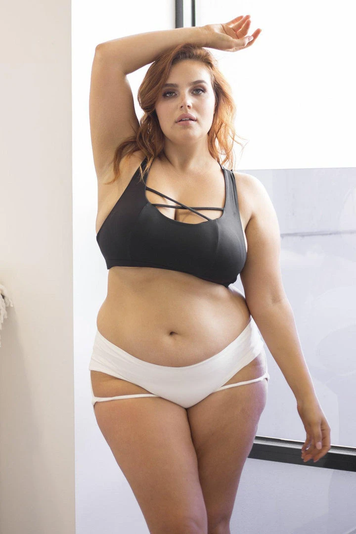 All Pole Wear Lunalae Lure You Low-Rise Garter Shorts - White 7 All Pole Wear Lunalae Lure You Low-Rise Garter Shorts - White