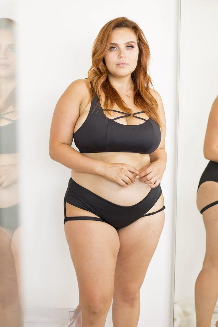 Most Loved Lunalae Lure You Low-Rise Garter Shorts - Black 7 Most Loved Lunalae Lure You Low-Rise Garter Shorts - Black