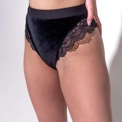 All Pole Wear Sorte Velvet Adore Shorts - Black