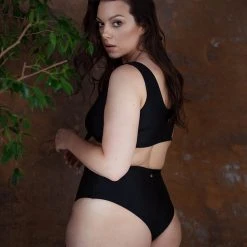 Sway Yumi Top - Black Crow