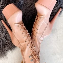 Hella Heels LipKit 7inch Boots - Dream On