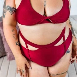 Chantay Polewear Pretzel 2-way Top - Bordeaux Tops