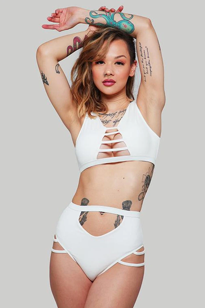 All Pole Wear Creatures Of XIX The Valley Bottoms - Ribbed White 1 All Pole Wear Creatures Of XIX The Valley Bottoms - Ribbed White