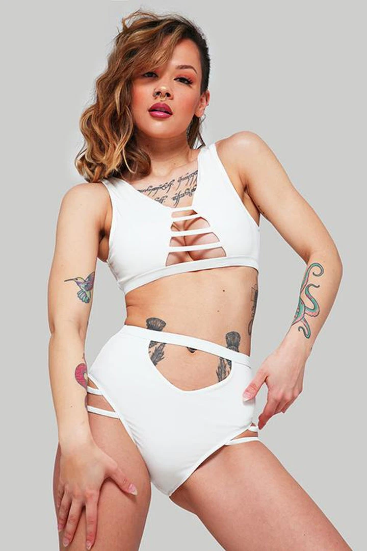 All Pole Wear Creatures Of XIX The Valley Bottoms - Ribbed White 3 All Pole Wear Creatures Of XIX The Valley Bottoms - Ribbed White