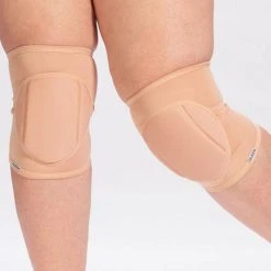 Queen Accessories Queen Kneepads - Latte