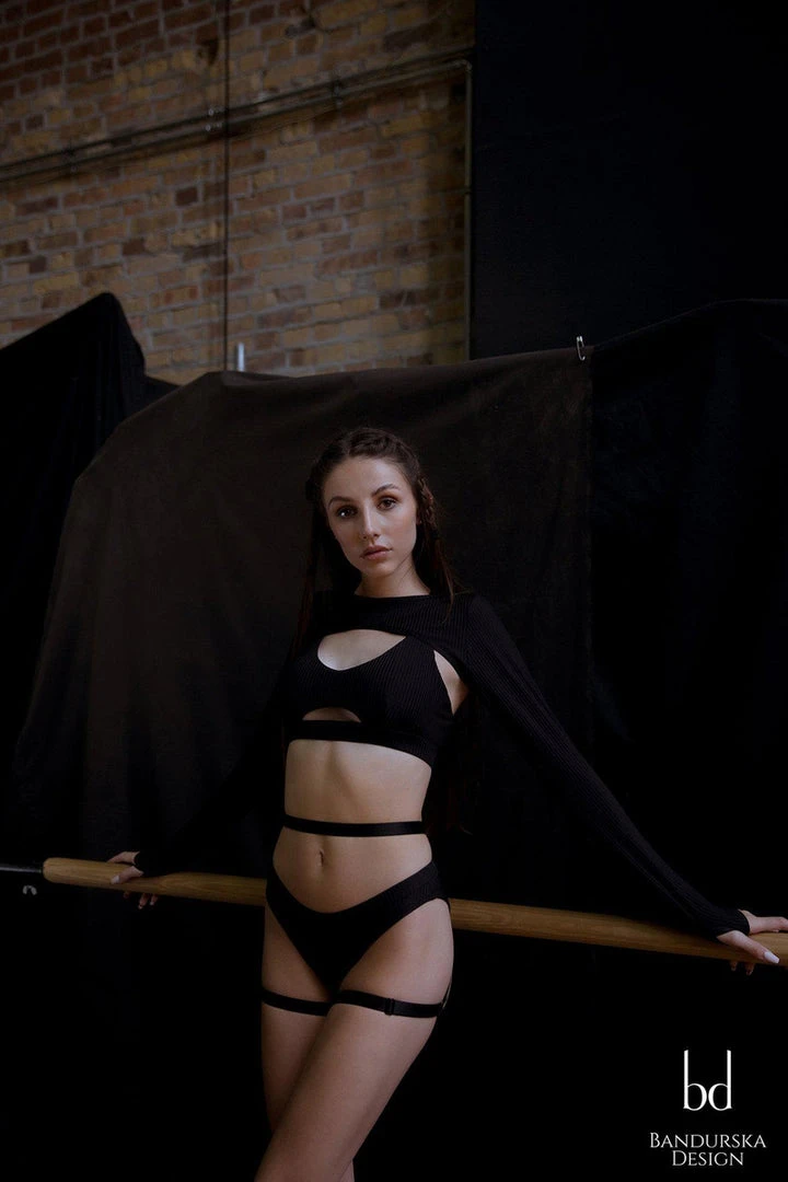 Bandurska Darcey Sleeves - Ribbed Black 4 Bandurska Darcey Sleeves - Ribbed Black