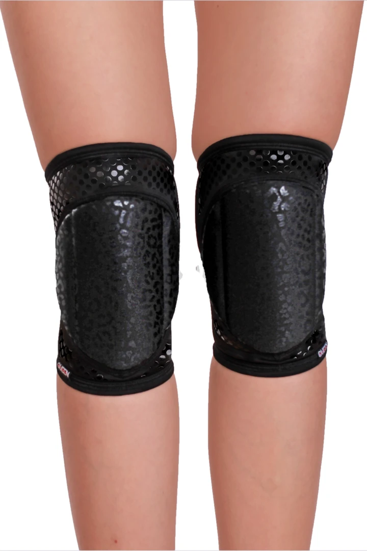 Queen Accessories Queen Grippy Kneepads - Wild Black 1 Queen Accessories Queen Grippy Kneepads - Wild Black