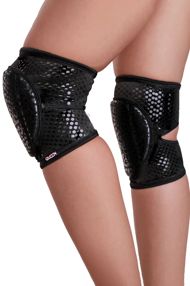 Queen Accessories Queen Grippy Kneepads - Wild Black 2 Queen Accessories Queen Grippy Kneepads - Wild Black