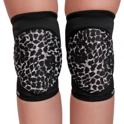 Queen Accessories Queen Kneepads - Wild Leopard