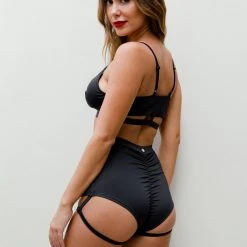 Most Loved Lunalae Bella Top - Black