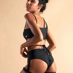 New In Flole Cradle Garter Bottoms - Black