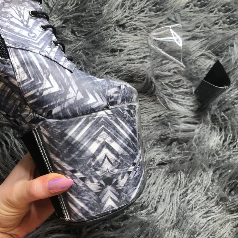 Hella Heels Classique Shoe Protector - Clear (Black Back) 4 Hella Heels Classique Shoe Protector - Clear (Black Back)