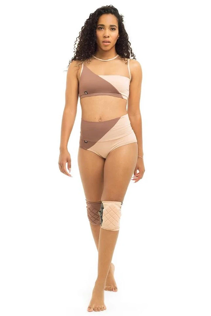 All Pole Wear Poledancerka Movement High-Low Shorts - Powder 00/Nude 02 1 All Pole Wear Poledancerka Movement High-Low Shorts - Powder 00/Nude 02