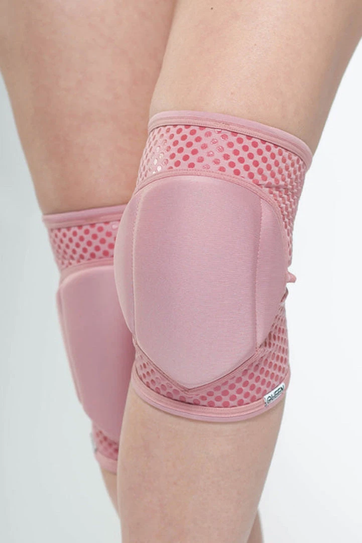 Queen Accessories Queen Grippy Kneepads - Dusty Rose 1 Queen Accessories Queen Grippy Kneepads - Dusty Rose