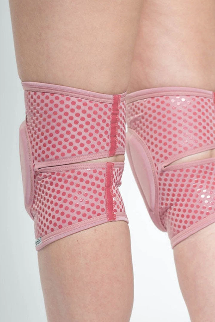 Queen Accessories Queen Grippy Kneepads - Dusty Rose 2 Queen Accessories Queen Grippy Kneepads - Dusty Rose