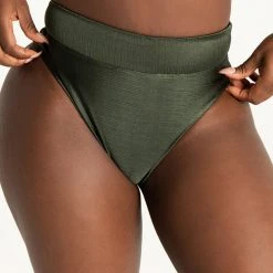 Tatiana Activewear Adeline Shorts - Pine Green