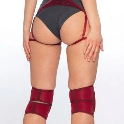 Queen Accessories Queen Kneepads - Cherry
