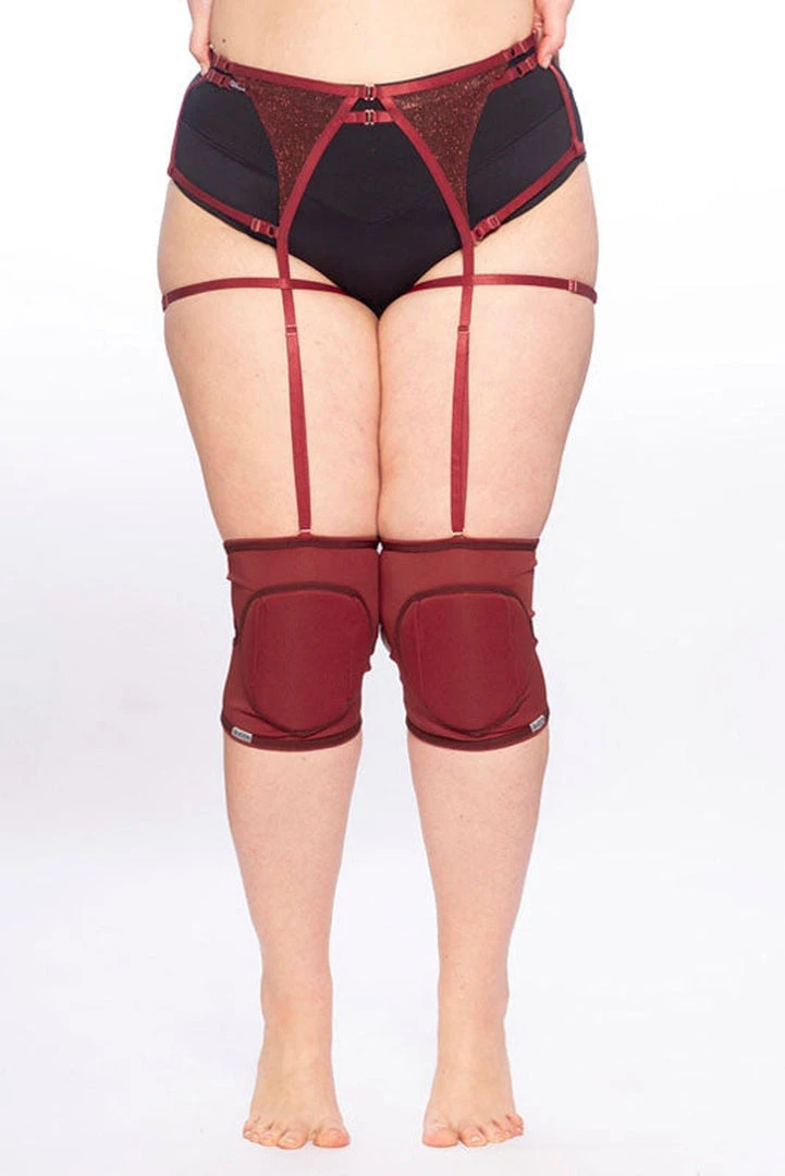 Queen Accessories Queen Garter Belt - Cherry Shine 4 Queen Accessories Queen Garter Belt - Cherry Shine